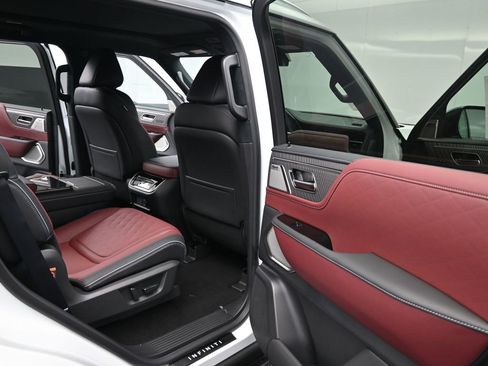 New 2026 INFINITI QX80 Autograph w/ Premium Cargo Package image 17