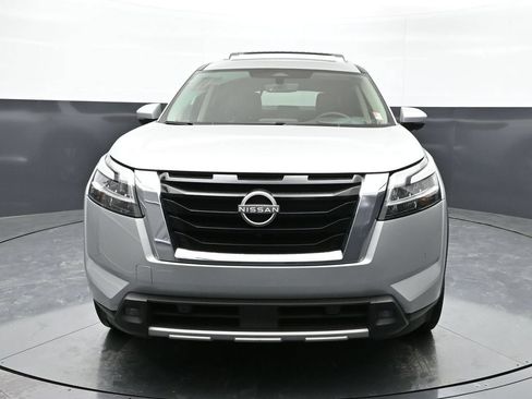 Used 2024 Nissan Pathfinder Platinum w/ Cargo Package AWD/4WD image 36