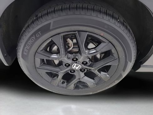 Used 2023 Honda HR-V Sport image 11