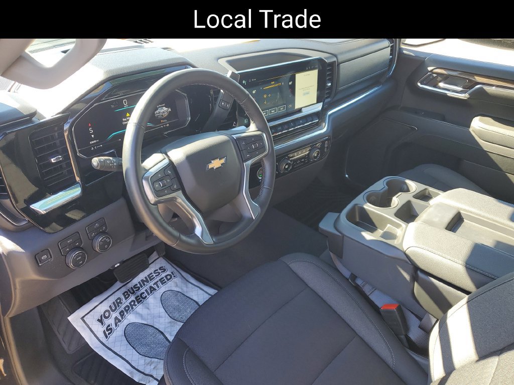 Used 2024 Chevrolet Silverado 1500 LT AWD/4WD image 9