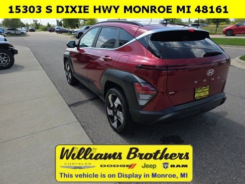 Used 2024 Hyundai Kona Limited image 9