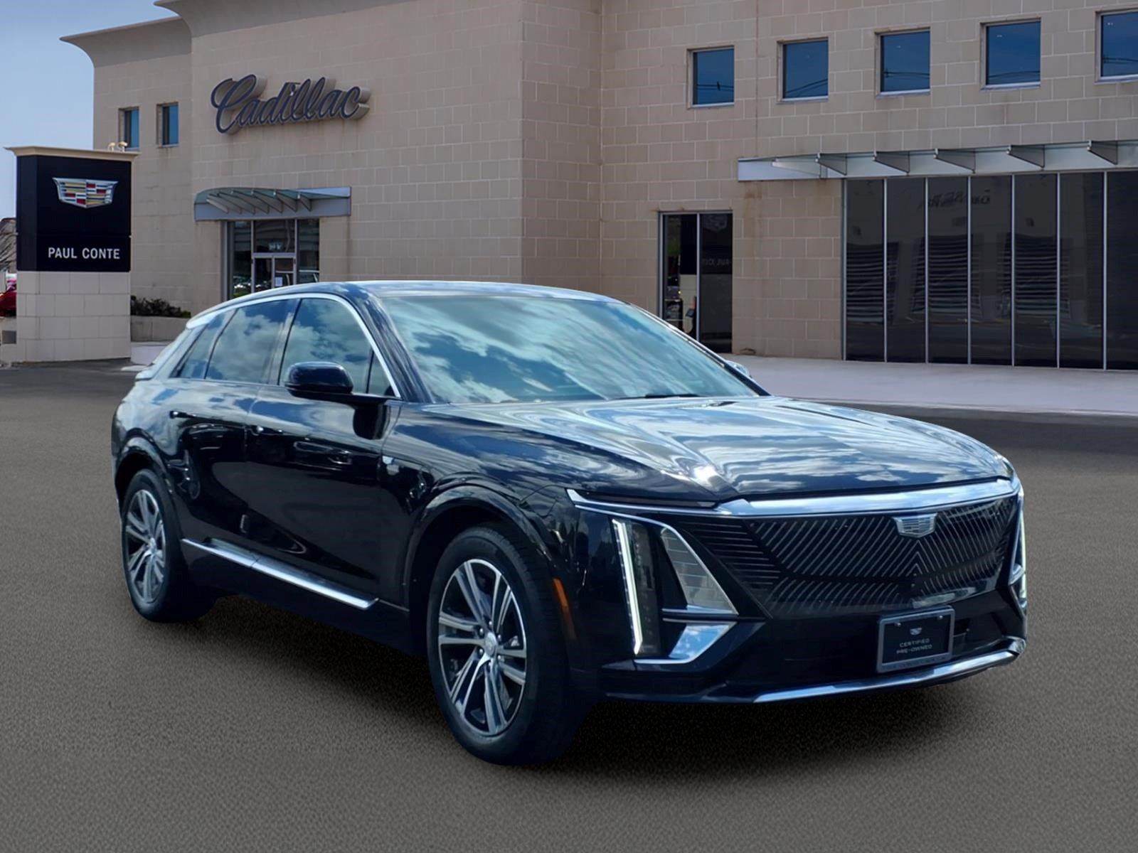 Certified 2024 Cadillac Lyriq Luxury w/ LPO, Floor Liner Package AWD/4WD image 3