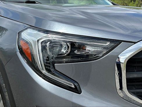 Used 2020 GMC Terrain SLE FWD image 29