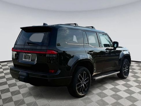 Used 2024 Lexus GX 550 w/ Accessory Package (Z1) AWD/4WD image 2