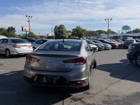 Used 2019 Hyundai Elantra Value Edition w/ Cargo Package FWD image 7