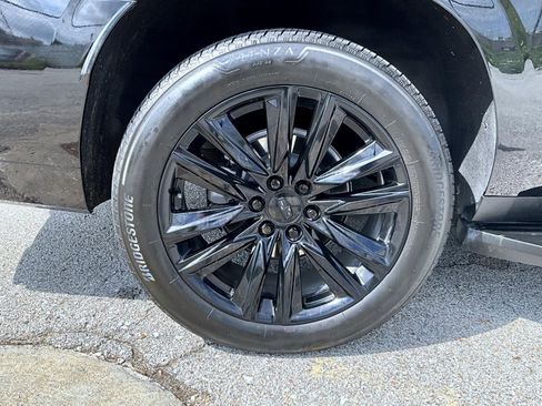 Certified 2024 Cadillac Escalade ESV Sport w/ Touring Package AWD/4WD image 12
