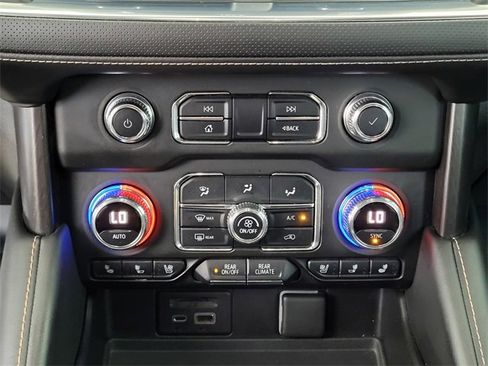 Used 2021 GMC Yukon AT4 image 21