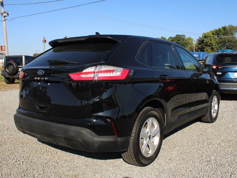 Used 2022 Ford Edge SE image 8