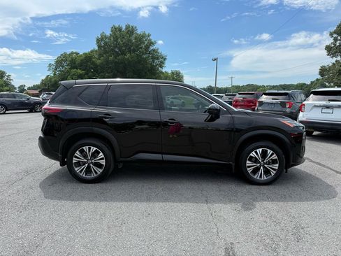 Used 2021 Nissan Rogue SV FWD image 7