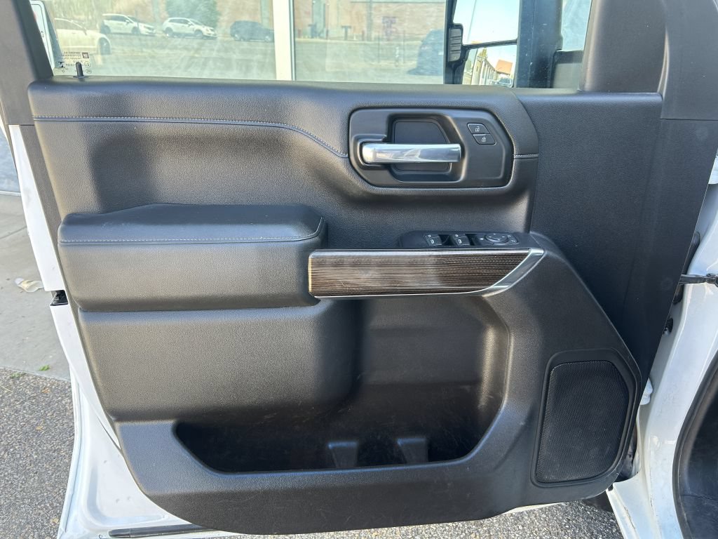 Used 2020 Chevrolet Silverado 2500 LT w/ Remote Start Package AWD/4WD image 3