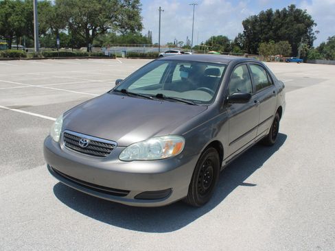 Used 2005 Toyota Corolla CE FWD image 33