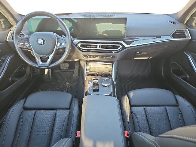 Used 2023 BMW 330i Sedan w/ Premium Package RWD image 9