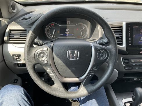 Used 2018 Honda Pilot EX image 24