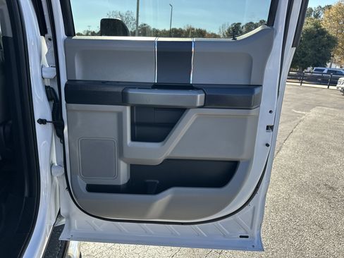 Used 2017 Ford F250 XLT image 17