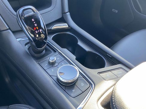 Used 2023 Cadillac XT6 Luxury image 29