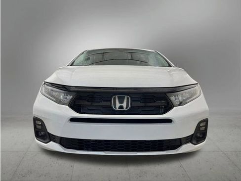 New 2026 Honda Odyssey Touring image 10
