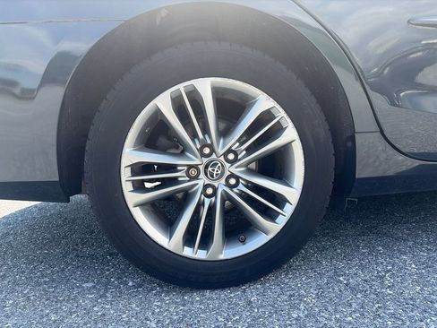 Used 2017 Toyota Camry SE FWD image 32