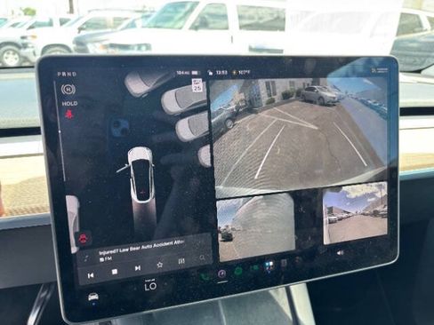 Used 2021 Tesla Model Y Long Range AWD/4WD image 17
