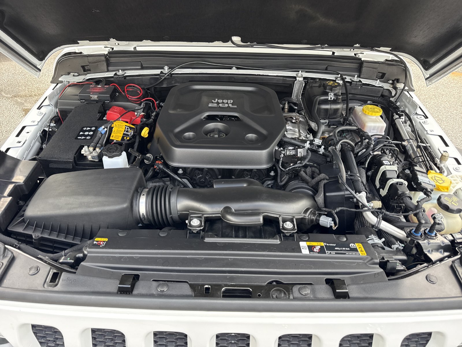 Used 2022 Jeep Wrangler Sport AWD/4WD image 31