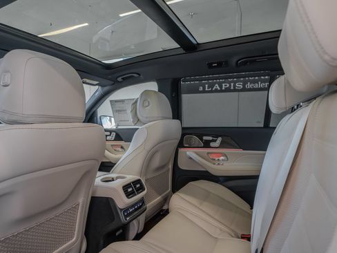 New 2026 Mercedes-Benz GLS 580 4MATIC image 26