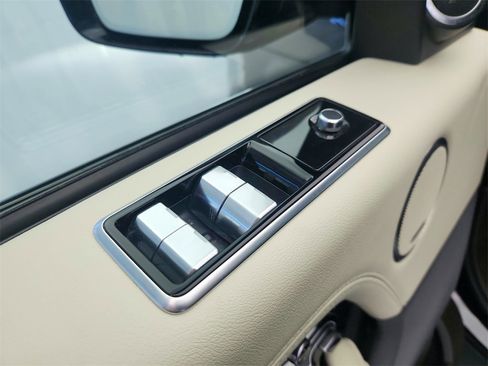 Used 2019 Land Rover Range Rover Supercharged image 21