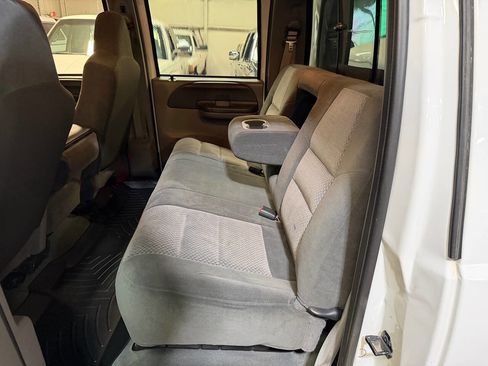 Used 2003 Ford F350 XLT AWD/4WD image 4