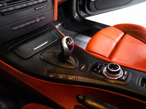 Used 2011 BMW M3 Convertible RWD image 26