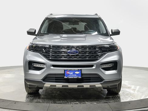 Used 2020 Ford Explorer XLT w/ Equipment Group 202A image 10