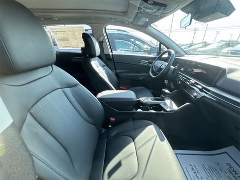 New 2026 Kia Sportage EX w/ EX Panorama Roof Package image 13