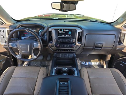 Used 2017 GMC Sierra 1500 Denali w/ Denali Ultimate Package image 9