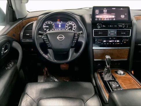 Used 2022 Nissan Armada SL w/ Captain's Chairs Package image 12
