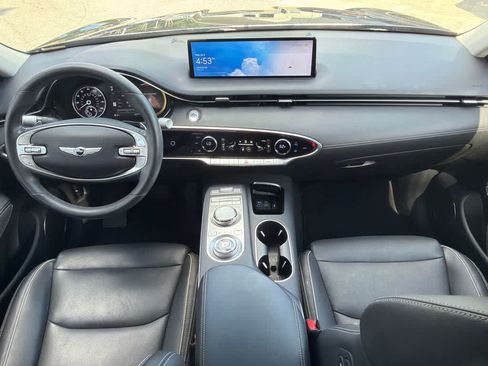 Used 2023 Genesis GV70 2.5T w/ Advanced Package AWD/4WD image 19