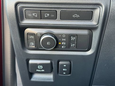 Used 2021 Ford F150 Lariat w/ Max Trailer Tow Package AWD/4WD image 18