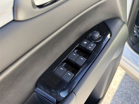 New 2025 MAZDA CX-5 AWD 2.5 S w/ Preferred Package image 13