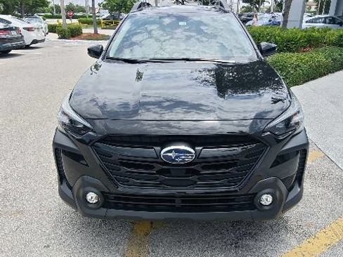 Used 2025 Subaru Outback Onyx Edition AWD/4WD image 4