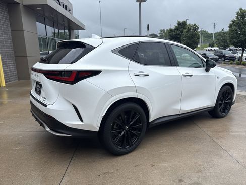 Used 2024 Lexus NX 350 F Sport AWD/4WD image 15