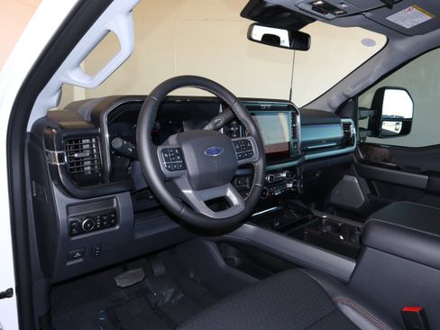 New 2026 Ford F250 Lariat w/ Black Appearance Package AWD/4WD image 23