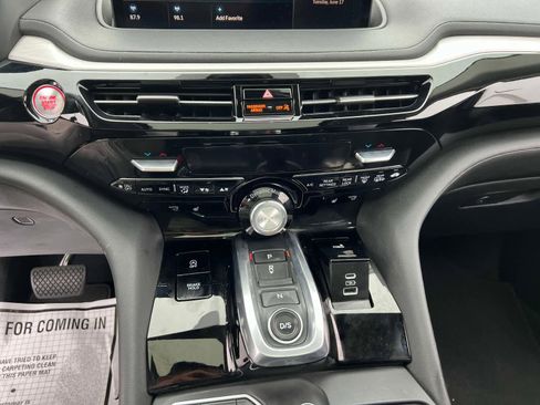 Used 2023 Acura MDX SH-AWD image 23