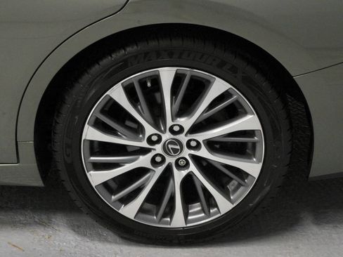 Used 2020 Lexus ES 350 w/ Premium Package FWD image 15