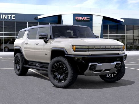 New 2026 GMC Hummer EV SUV w/ LPO, Dark Essentials Package AWD/4WD image 2