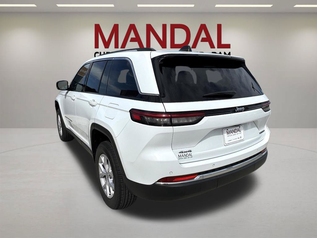 Used 2022 Jeep Grand Cherokee Limited AWD/4WD image 7