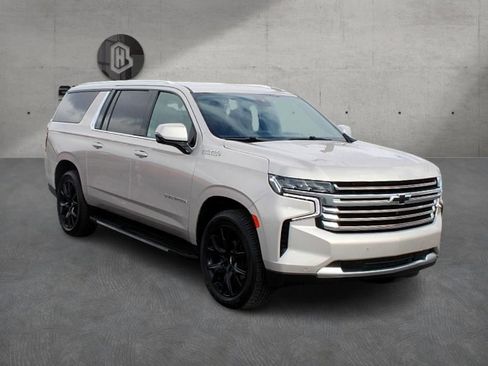Used 2021 Chevrolet Suburban High Country w/ Max Trailering Package AWD/4WD image 3