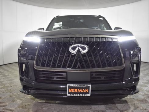 New 2026 INFINITI QX80 4WD image 8