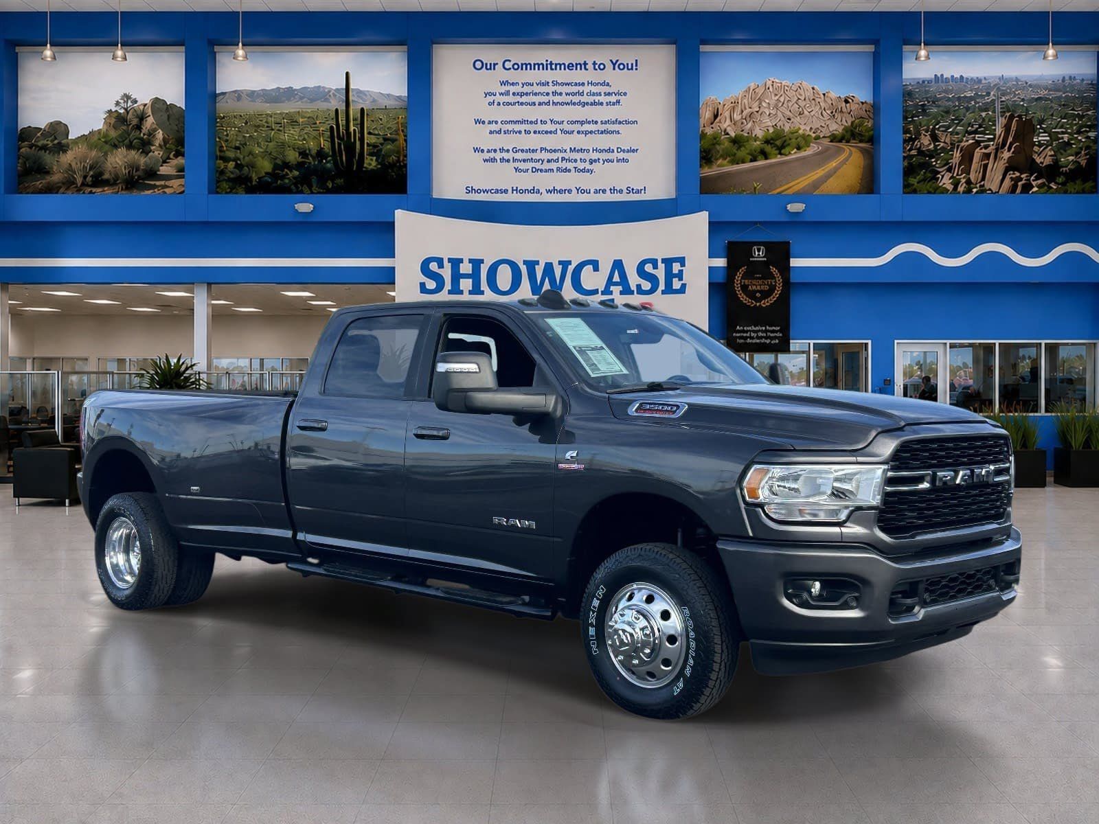 Used 2024 RAM 3500 Big Horn w/ Sport Appearance Package AWD/4WD image 6