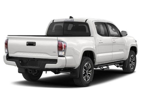 Used 2022 Toyota Tacoma TRD Sport image 2