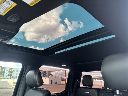 Used 2017 Ford F250 Platinum w/ Platinum Ultimate Package image 29