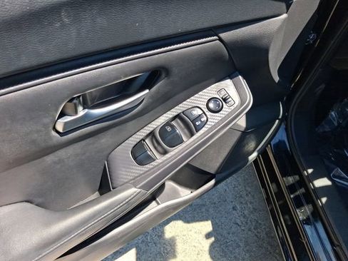 Used 2023 Nissan Sentra SV image 14