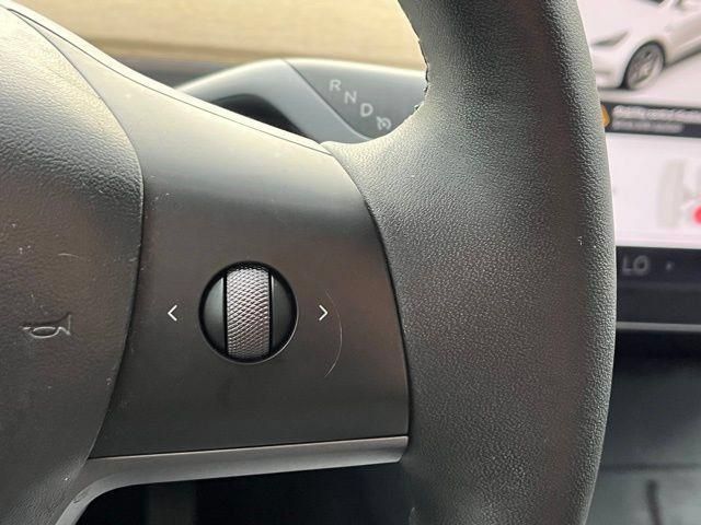 Used 2020 Tesla Model Y Long Range AWD/4WD image 29