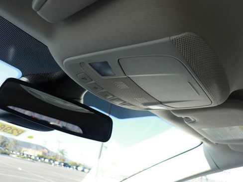 Used 2023 Ford Edge SEL image 25