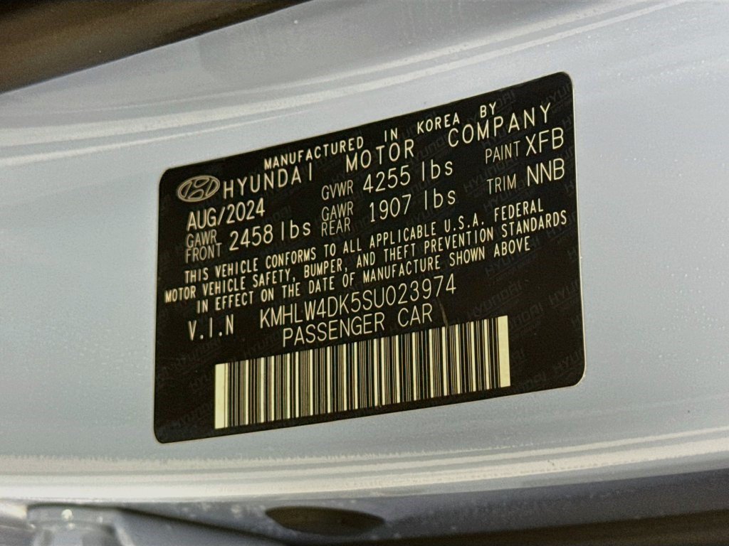 Used 2025 Hyundai Elantra N FWD image 39
